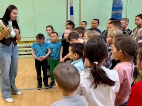 Школьники Каратайки открыли мир местных писателей: отчёт о культурной миссии